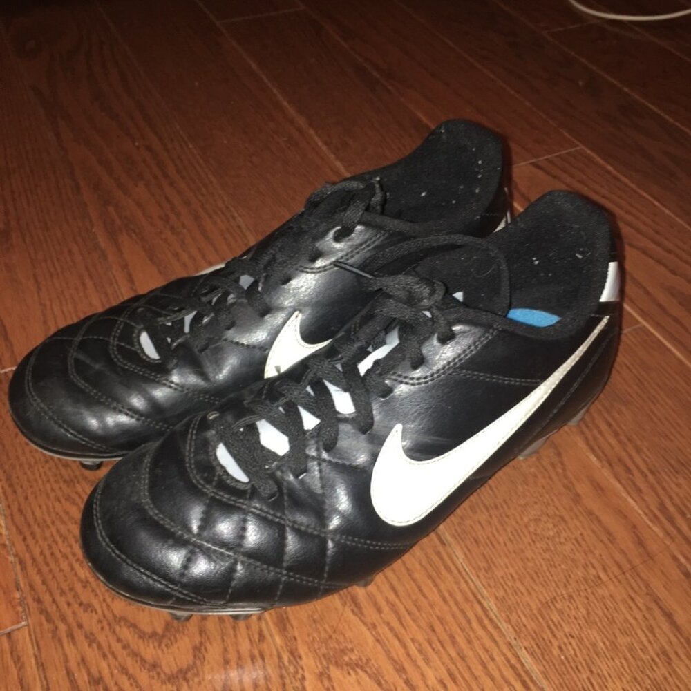 nike cleats!! 9/10